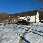 201 - Dom Wiejski W Gorach Sowich *