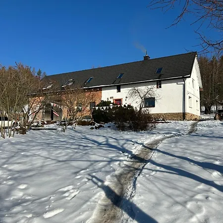 201 - Dom Wiejski W Gorach Sowich *