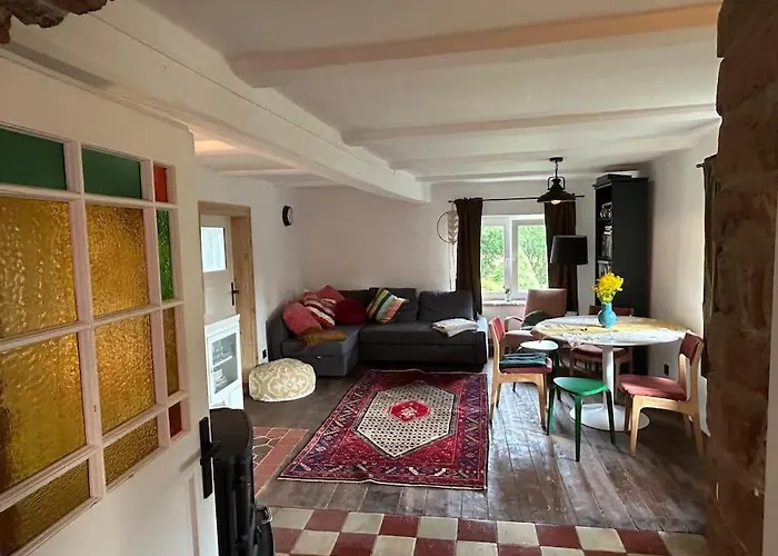 201 - Dom Wiejski W Gorach Sowich *