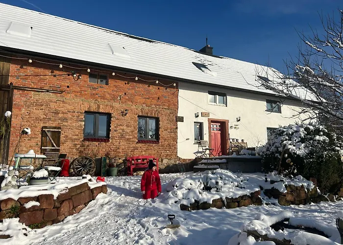 201 - Dom Wiejski W Gorach Sowich بيت للعطل Przygorze